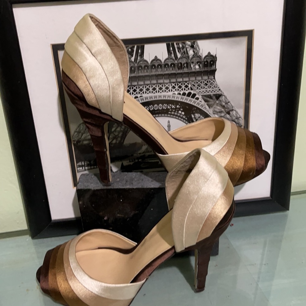 Beautiful size 7 Zigi Soho shoes - Picture 2 of 4